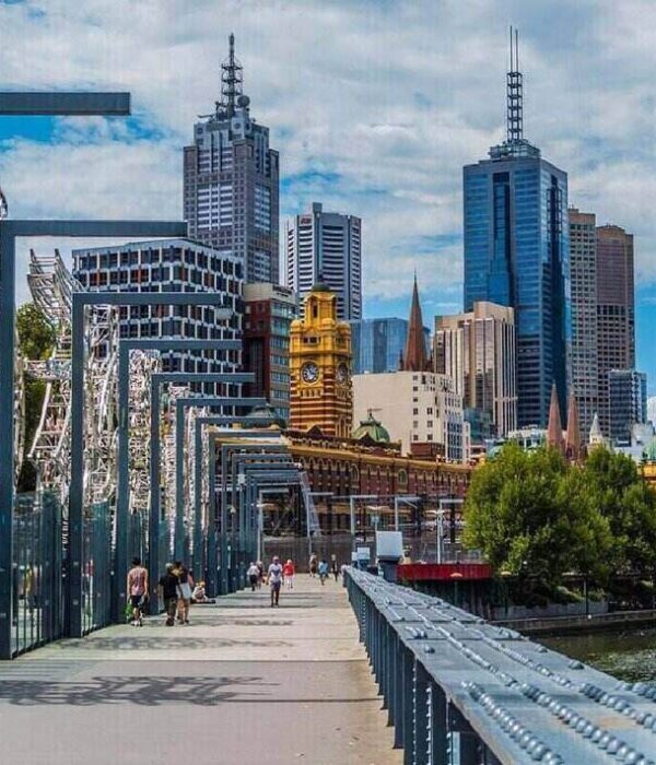 Glimpses of Sydney and Melbourne